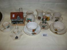 10 items of Goss crested china and a Shakespeare's cottage