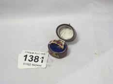 An 18ct gold ring set garnets