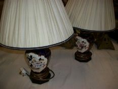 A pair of Mason's table lamps