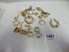 A mixed lot of gold and other jewellery