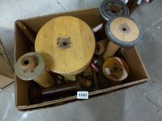 A quantity of miscelaneous spools, Bobbins and shuttles