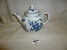 An Early Worcester teapot, a/f