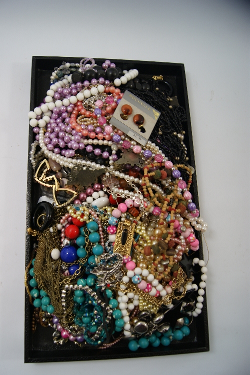 A tray of ladies costume jewellery - mostly necklaces and bracelets