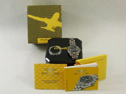 Breitling Aerospace Repetition Minutes - Titanium model with titanium dial - Bakelite box, outer