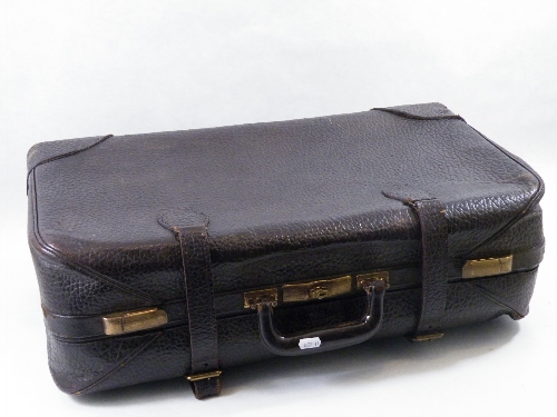 Vintage luggage: early 20th C Everleigh vintage leather Doctor`s style carry case with textured