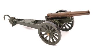 A rare Marklin German WWI field gun. A sturdy and detailed WWI style gun. Impressively constructed