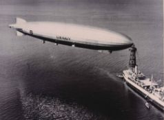 An interesting collection of 29 press photographs. Pictures include- German airship ZR3 ‘Los