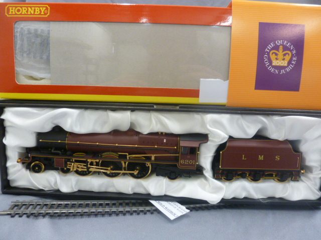 Boxed Hornby R2215 LMS Golden Jubilee Princess Elizabeth Ltd Edn 18 ct Gold Plated Locomotive &