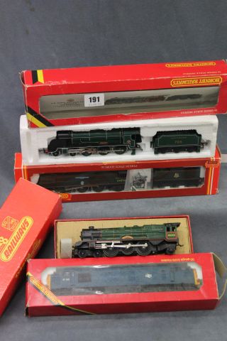 4 Boxed Hornby OO Gauge Locomotives including R074 BR Battle of Britain 41 Squadron, R751 BR Loco