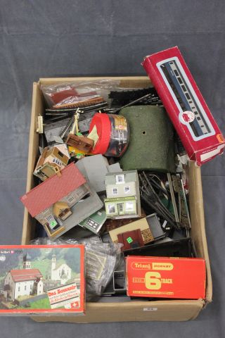 Large box of Railway accessories including mainly 00 gauge