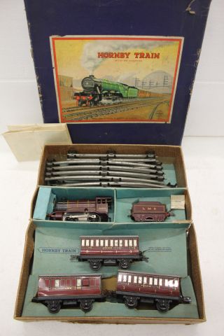 Boxed Hornby O Gauge No. 501 Passenger set complete with 5600 LMS Engine & Tender, 3 Carriages and