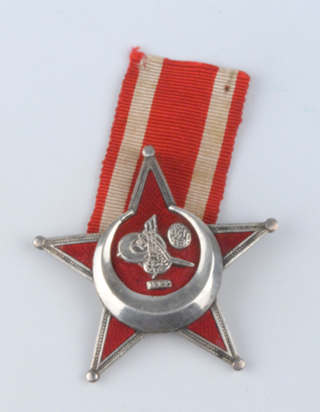 1915: Turkish Gallipoli Star or Ottoman War MedalGerman made 1915 Gallipoli Star. Five point star