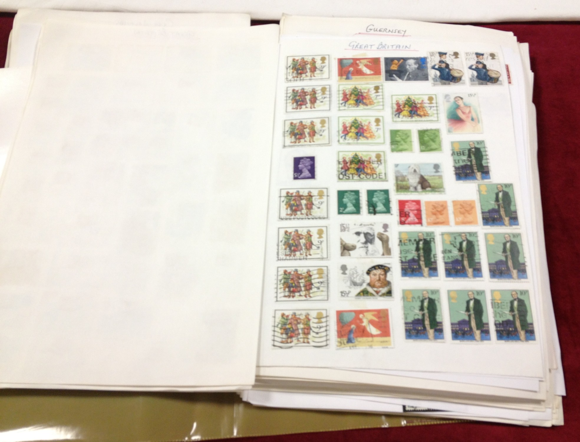 Lot of Approx. 5078 Worldwide Stamps