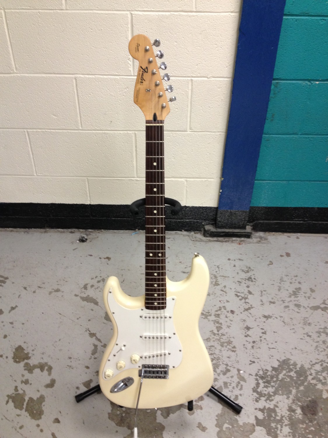 Fender Mexican Squire Stratocaster (left handed)