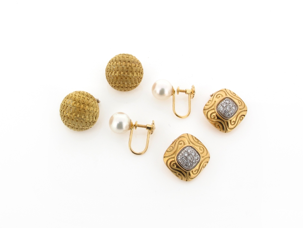 A pair of 18ct yellow gold circular bombé woven earrings, a pair of yellow gold square earrings,