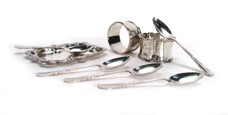 A set of five silver coffee spoons, a miniature silver tray and two silver napkin rings, various