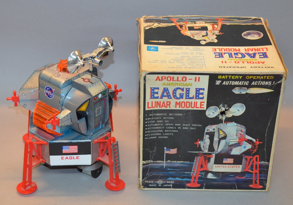 Daishin (Japan) Apollo II American Eagle Lunar Module, battery operated, lithographed tinplate toy