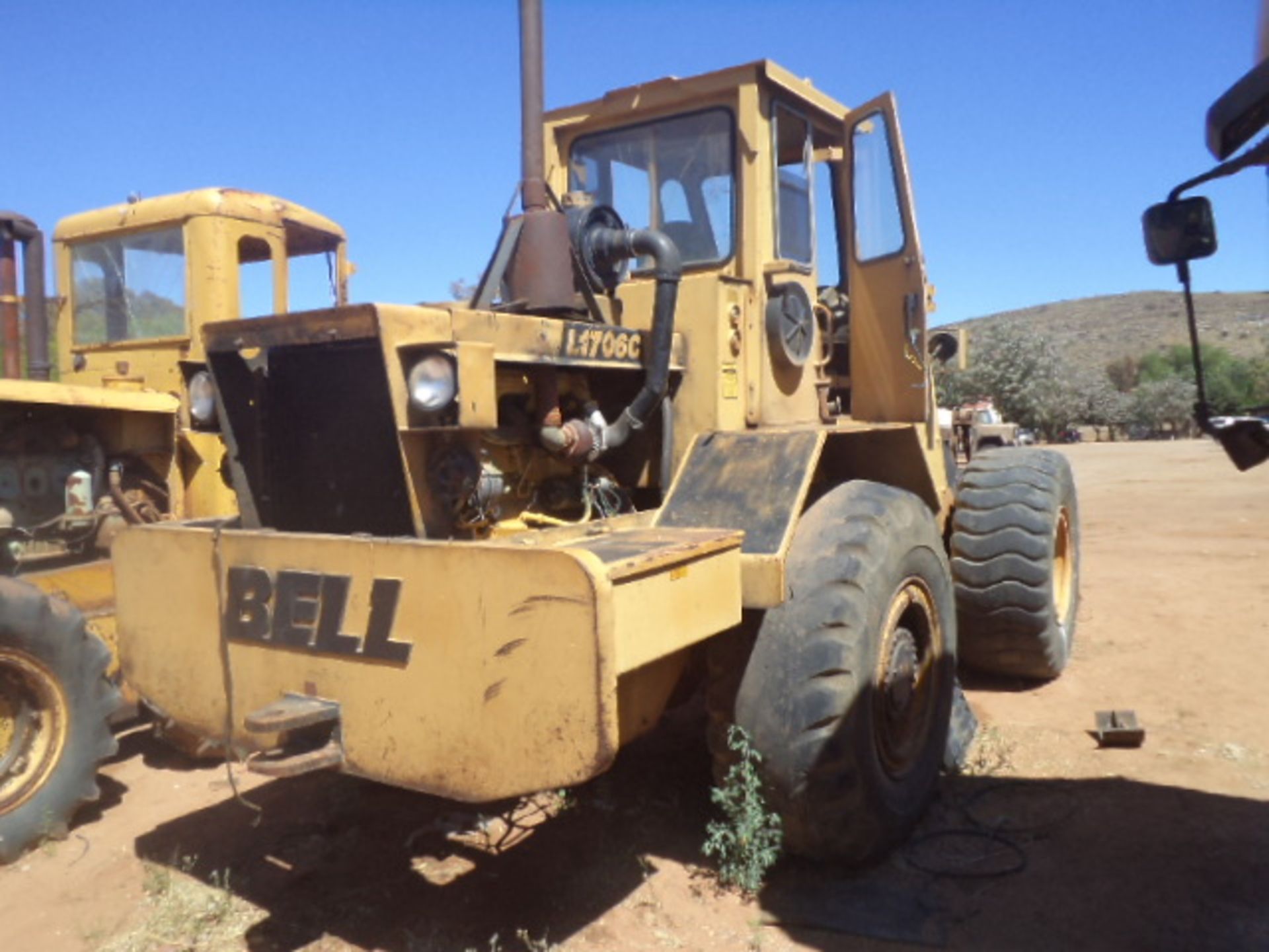 BELL L1706C FRONT END LOADER 10828 HRS (SHORT 2 CYLINDERS) (8 FULLER STREET, OLIFANTSHOEK, - Image 4 of 9