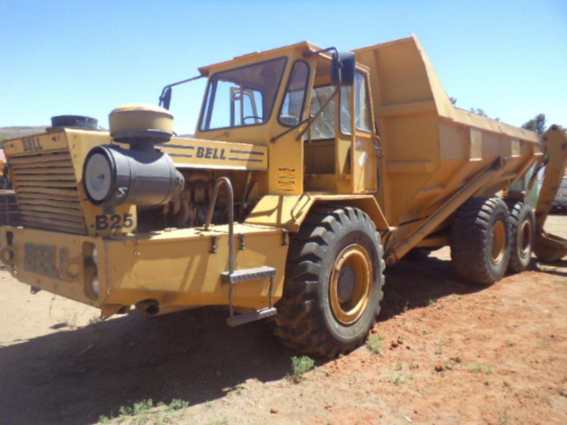 BELL B25 DUMPER TRUCK 56777 HRS (NON RUNNER) (COMPLETE 407 ADE TURBO ENGINE TO BE FITTED)
(8 FULLER - Image 2 of 8