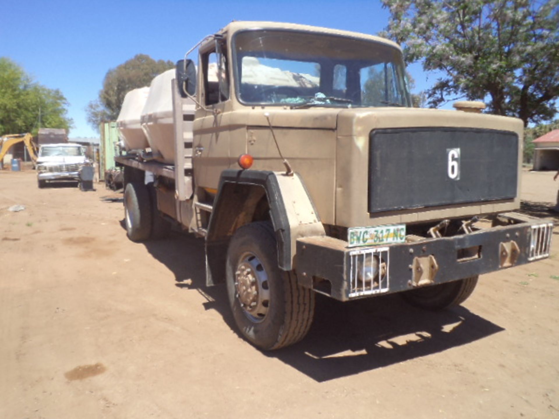 BWC317NC SAMIL 50 4X4  SINGLE AXLE WATER TRUCK (10 000L)  KM 22713KM/2761 HRS
(8 FULLER STREET, - Image 2 of 8