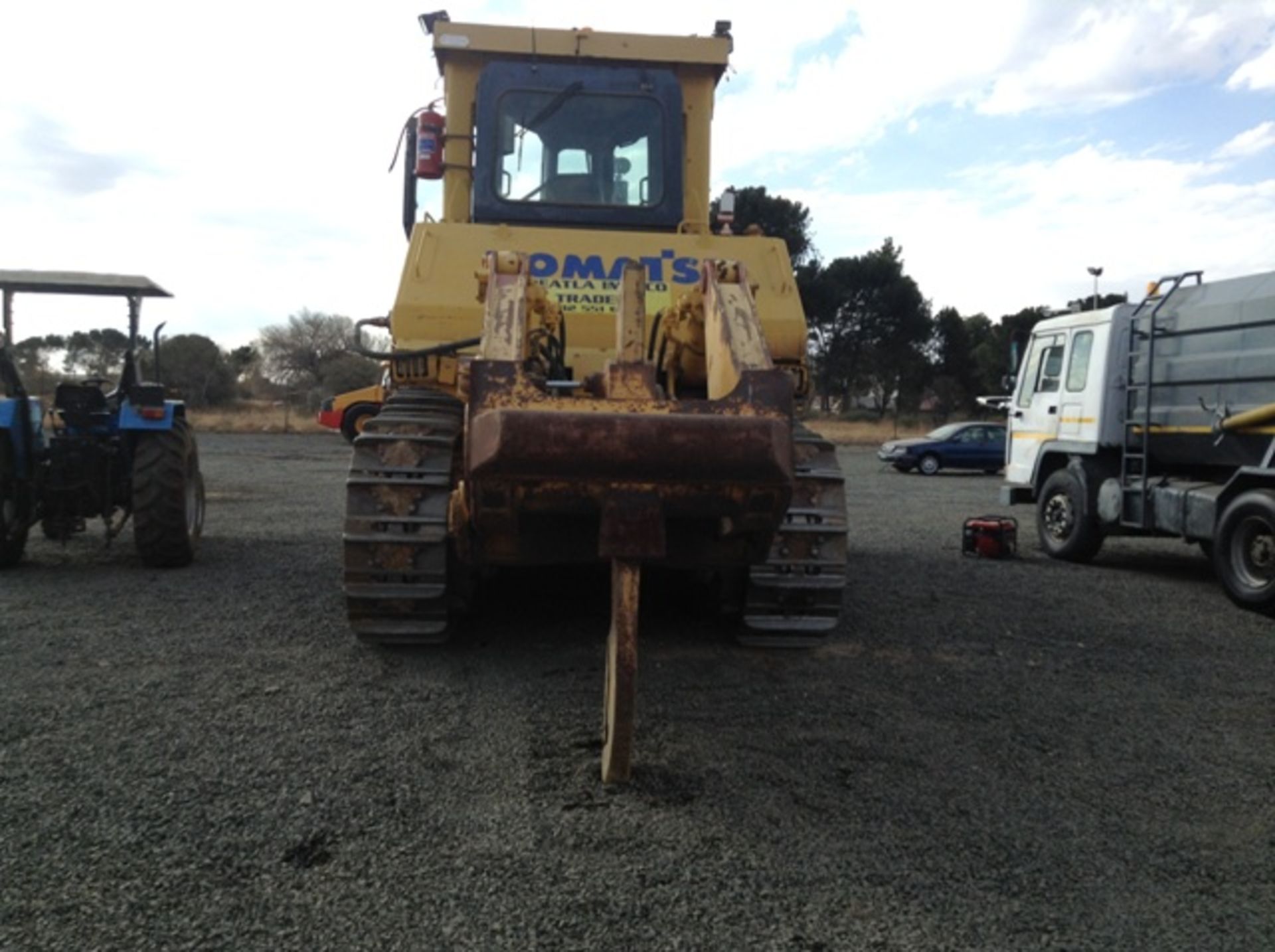 2008 KOMATSU D375A-5 BULL DOZER  16820 HRS
 (1 KRUGER AVE, ESTOIRE, BLOEMFONTEIN) - Image 10 of 11