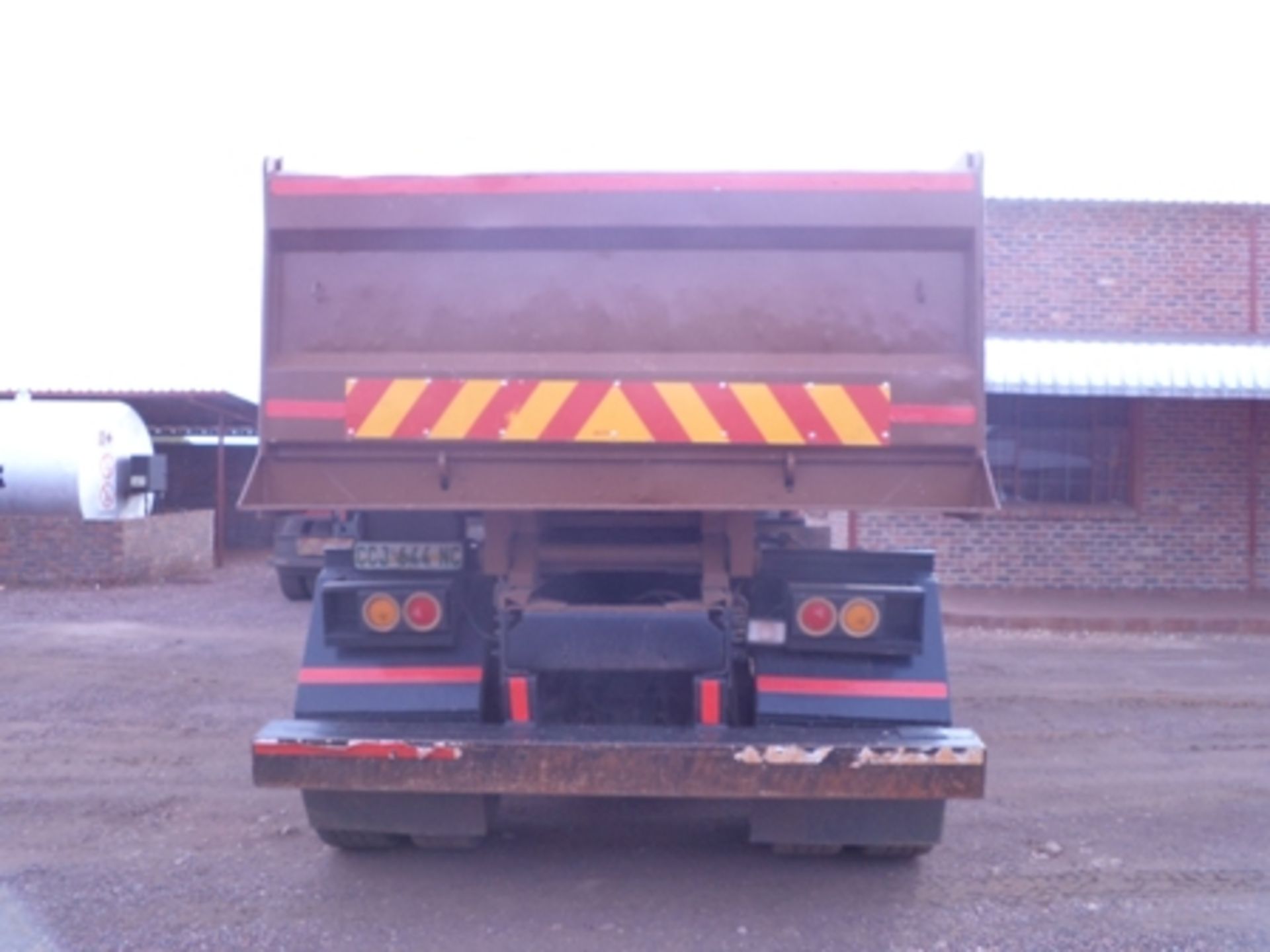 2011 CCJ644NC MAN CLA 26.280 10M³ TIPPER TRUCK  KM 141706
(23 ASBES STREET, KATHU  NORTHERN CAPE) - Image 7 of 8