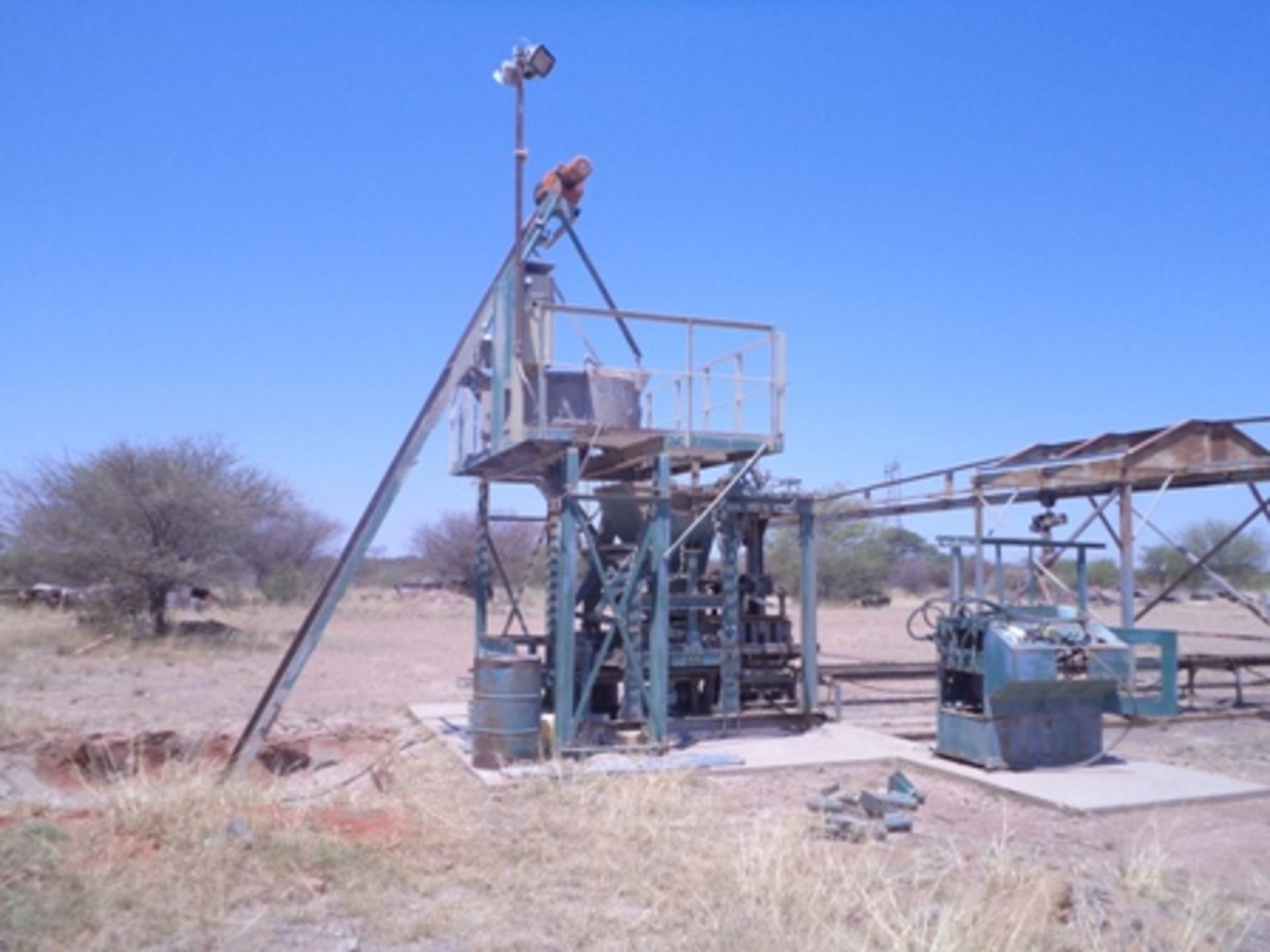 BRICK PLANT
(LANGEBERG STENE, OLIFANTSHOEK, NORTHERN CAPE)