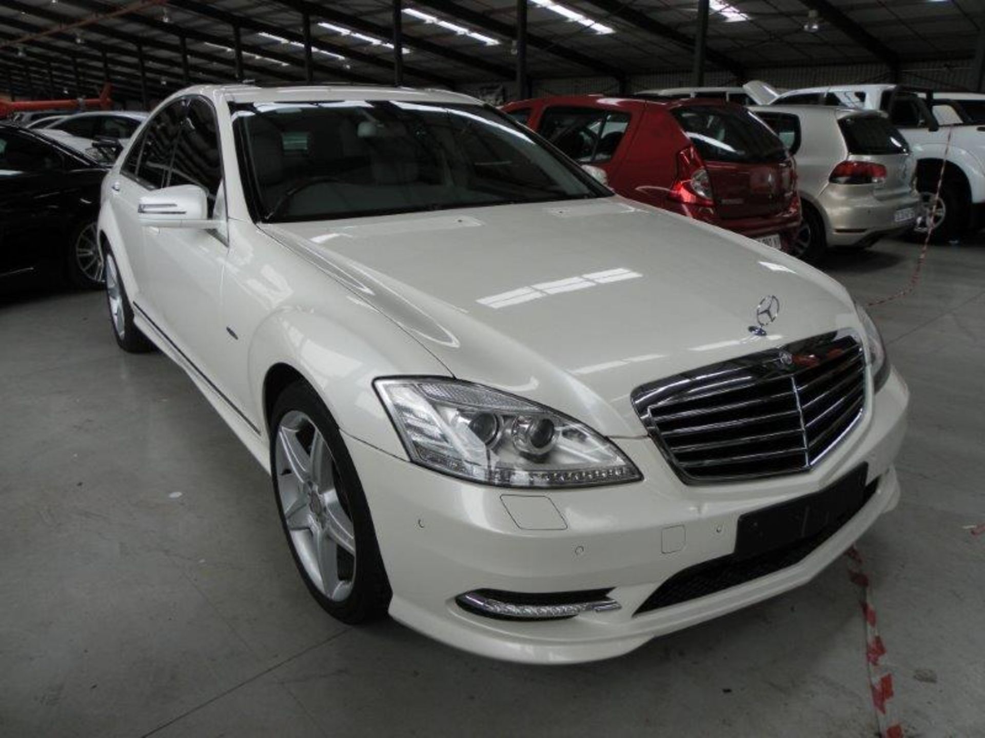 2011-02-04 Mercedes-Benz S350 CDI Blue Efficiency (Grey Leather, Sunroof, PDC, Navigation) (White)(