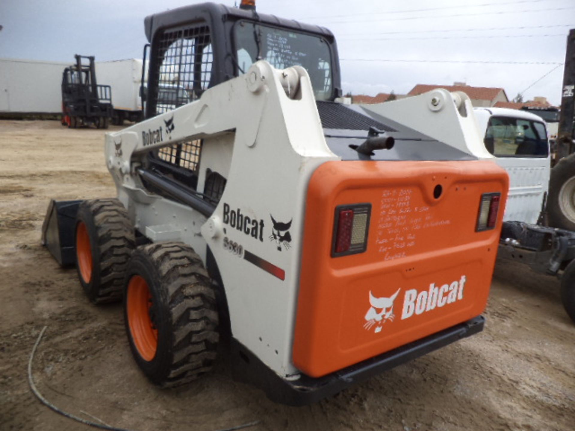 2010 Bobcat S630 Skid Steer (S#: A3NT11913) (7 623 hrs )(No Key, Push Button To Start) - Image 4 of 5