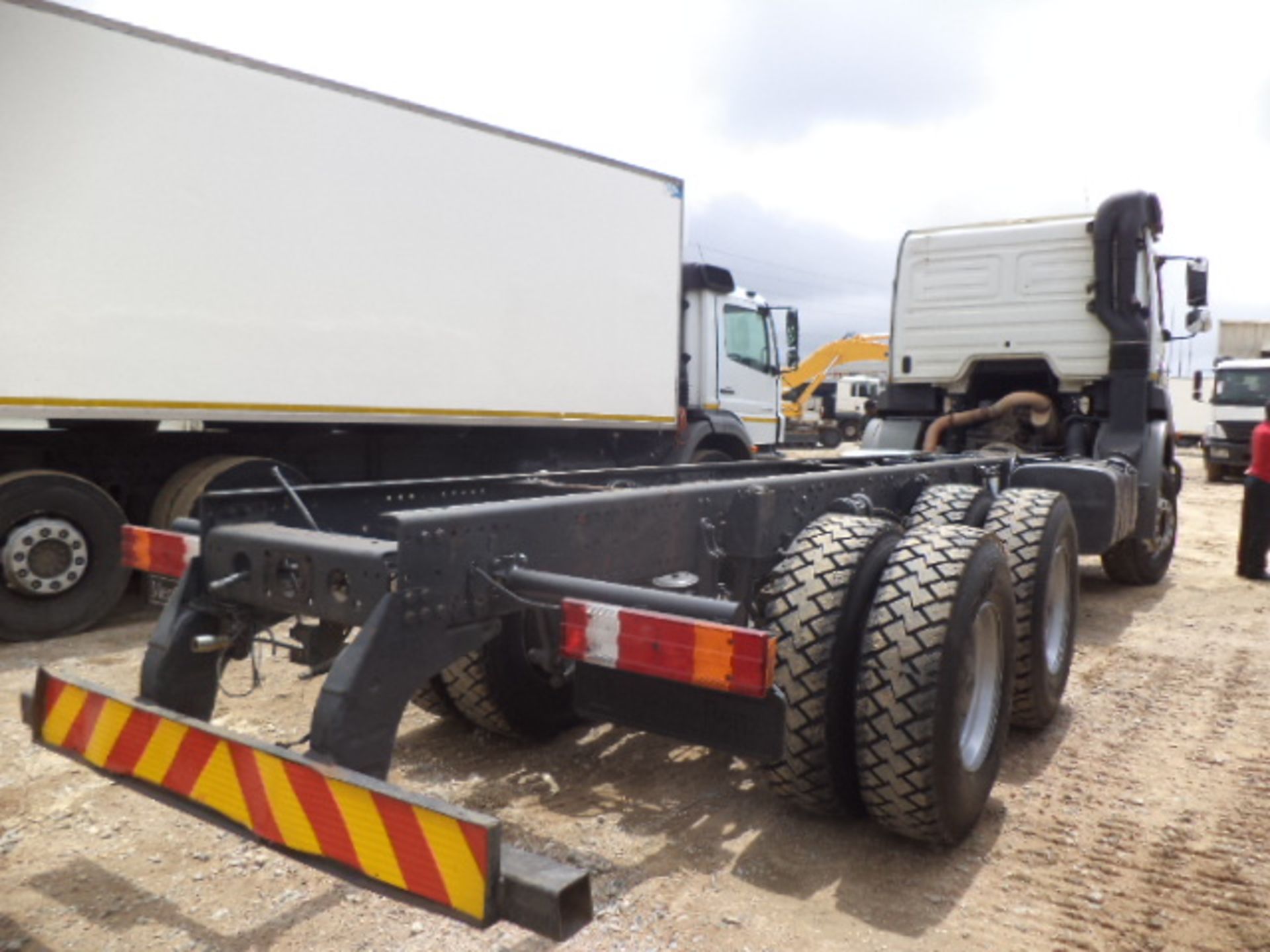 2012-07-10 NUM7657 Mercedes-Benz Axor 3340/45 CKD2 Chassis Cab Truck (Vin No: WDB9401636L643705 )( - Image 4 of 5