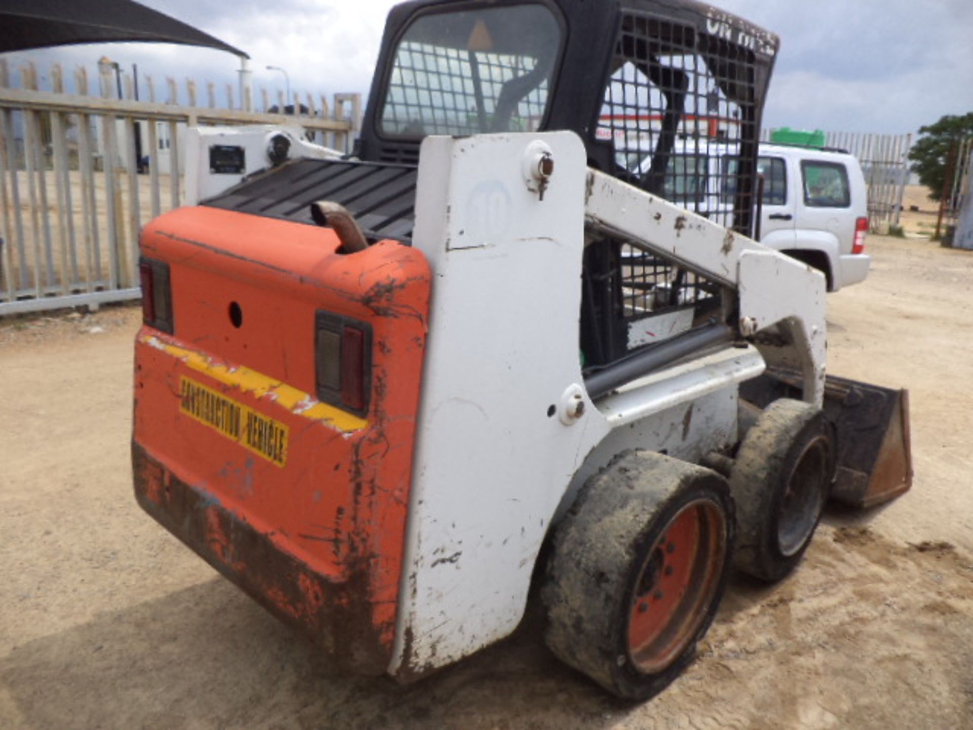 Bobcat S130 Skid Steer (S#: 524614415) (4 728 hrs ) - Image 3 of 6