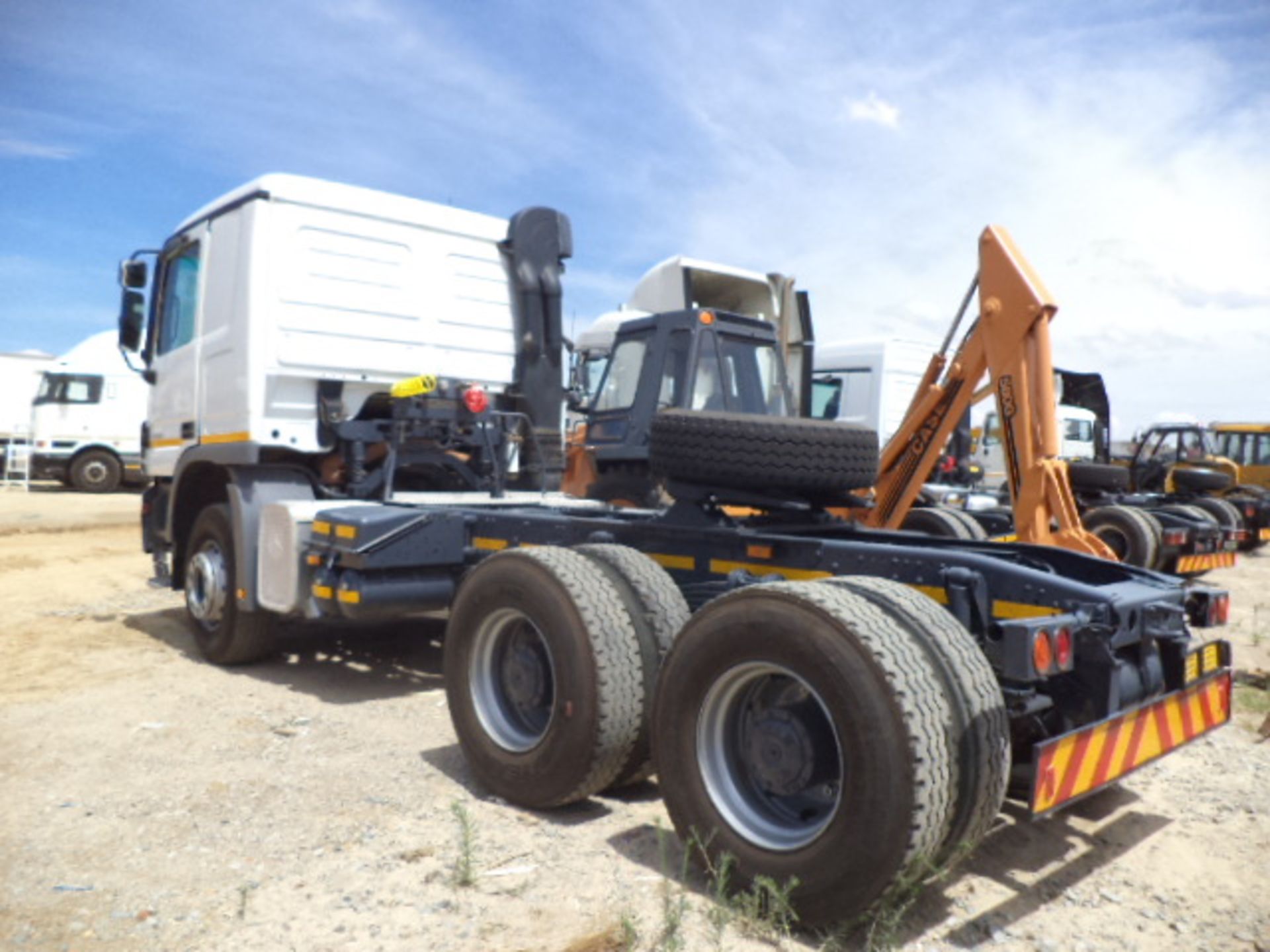 2009-11-12 NP169988 Mercedes-Benz Actros 3350S/33 CKD2 V8 6 x 4 Mechanical Horse (Vin No: - Image 3 of 4