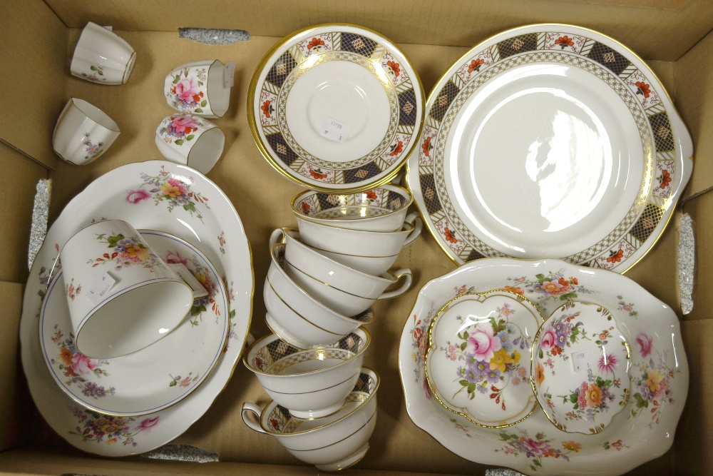 Royal Crown Derby - Derby border table china, comprising six tea cups and saucers, bread plate; four