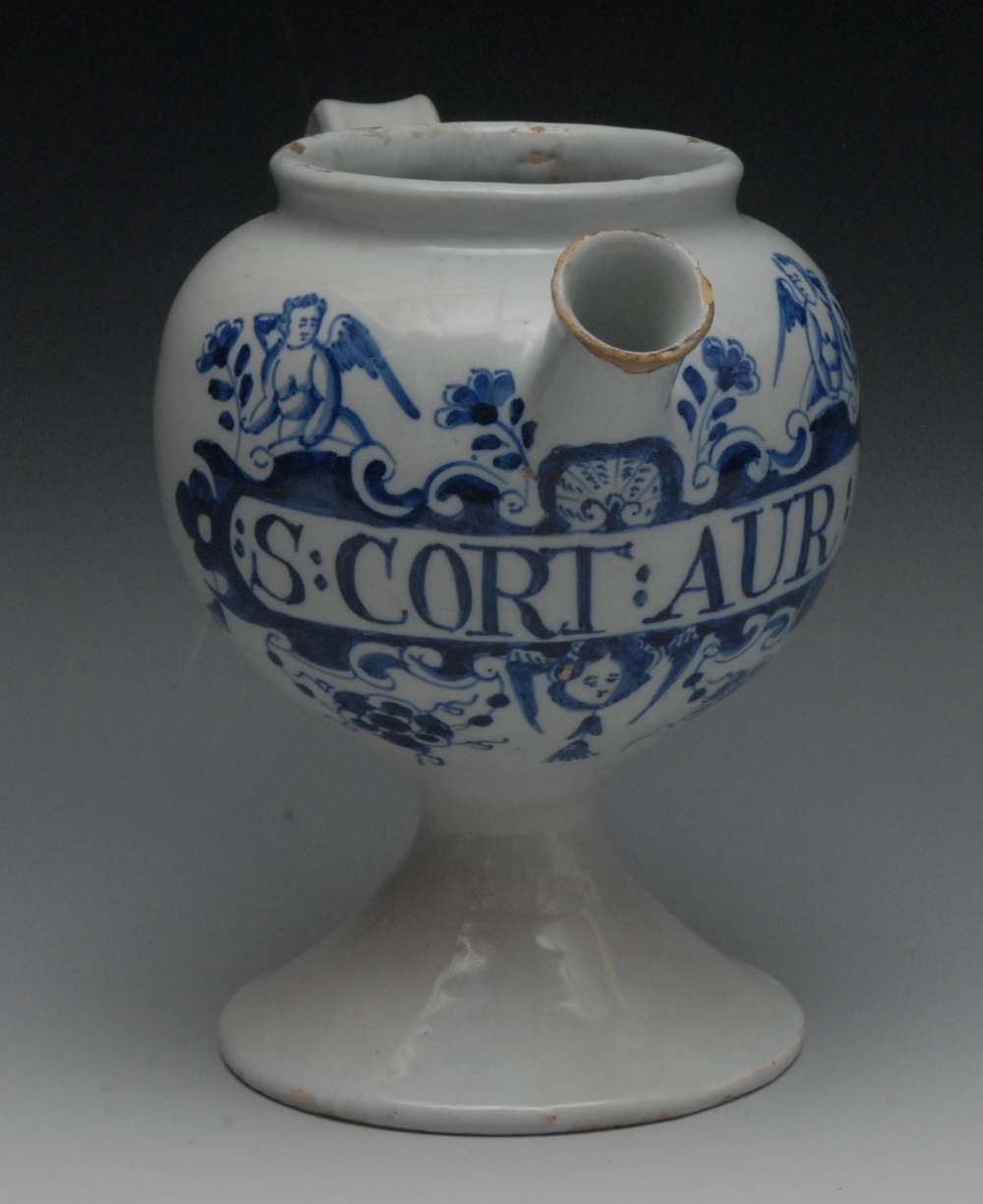 An English Delft blue and white wet drug jar, probably London, inscribed S : CORT: AUR within a