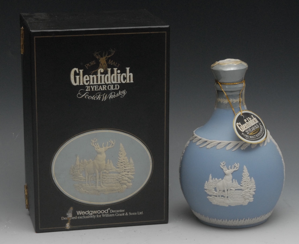 Glenfiddich Pure Malt Scotch Whisky, 21 year old, in Wedgwood Decanter, 750ml. 43% vol., labels