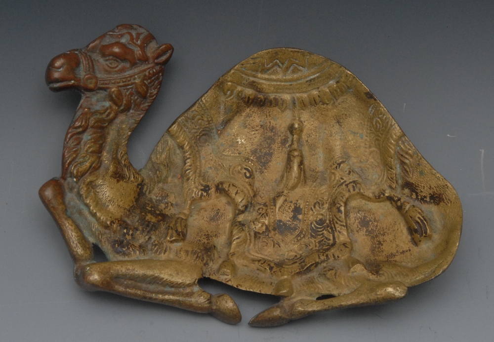 An Austrian bronze novelty dish, cast as a Bedouin camel, 16cm wide, c.1900