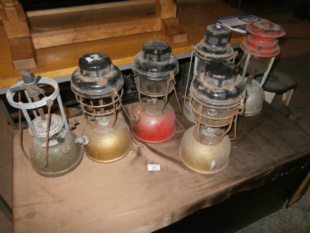 6 vintage oil lamps