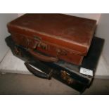 2 vintage suitcases