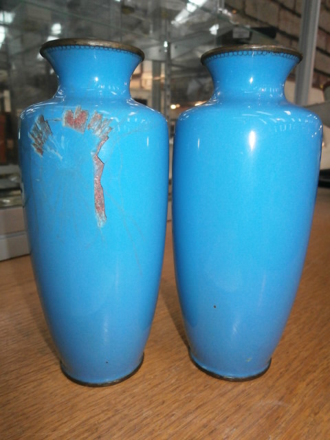 Pair of Japanese Cloisonné vases probably Ando workshop - Image 4 of 5