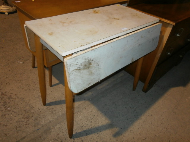 1960's drop leaf kitchen table