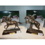 2 horse figurines Desert orchard and Shergar