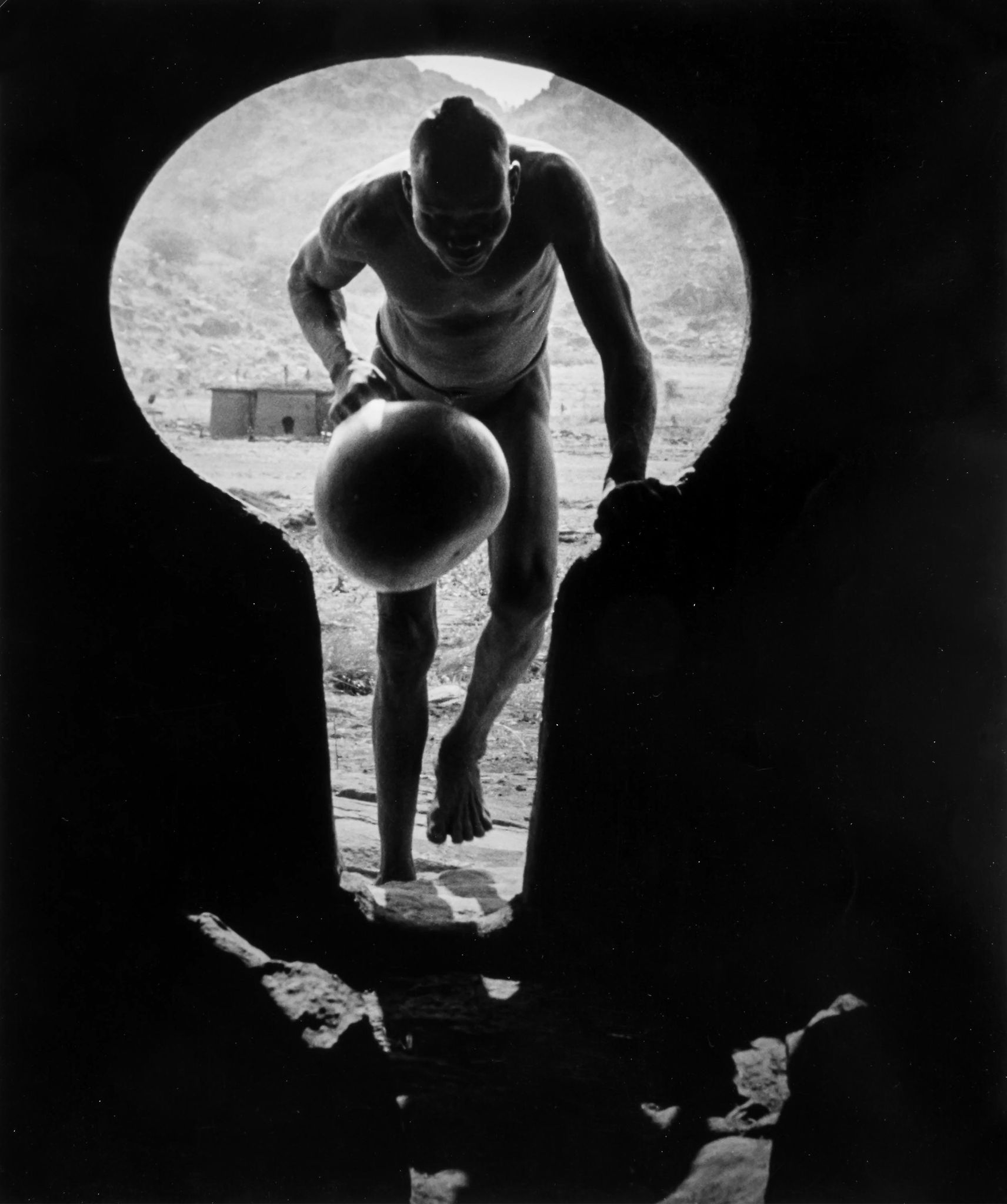 George Rodger (1908-1995) - Korongo Nuba Tribesman, Kordofan, Southern Sudan, 1949 Gelatin silver