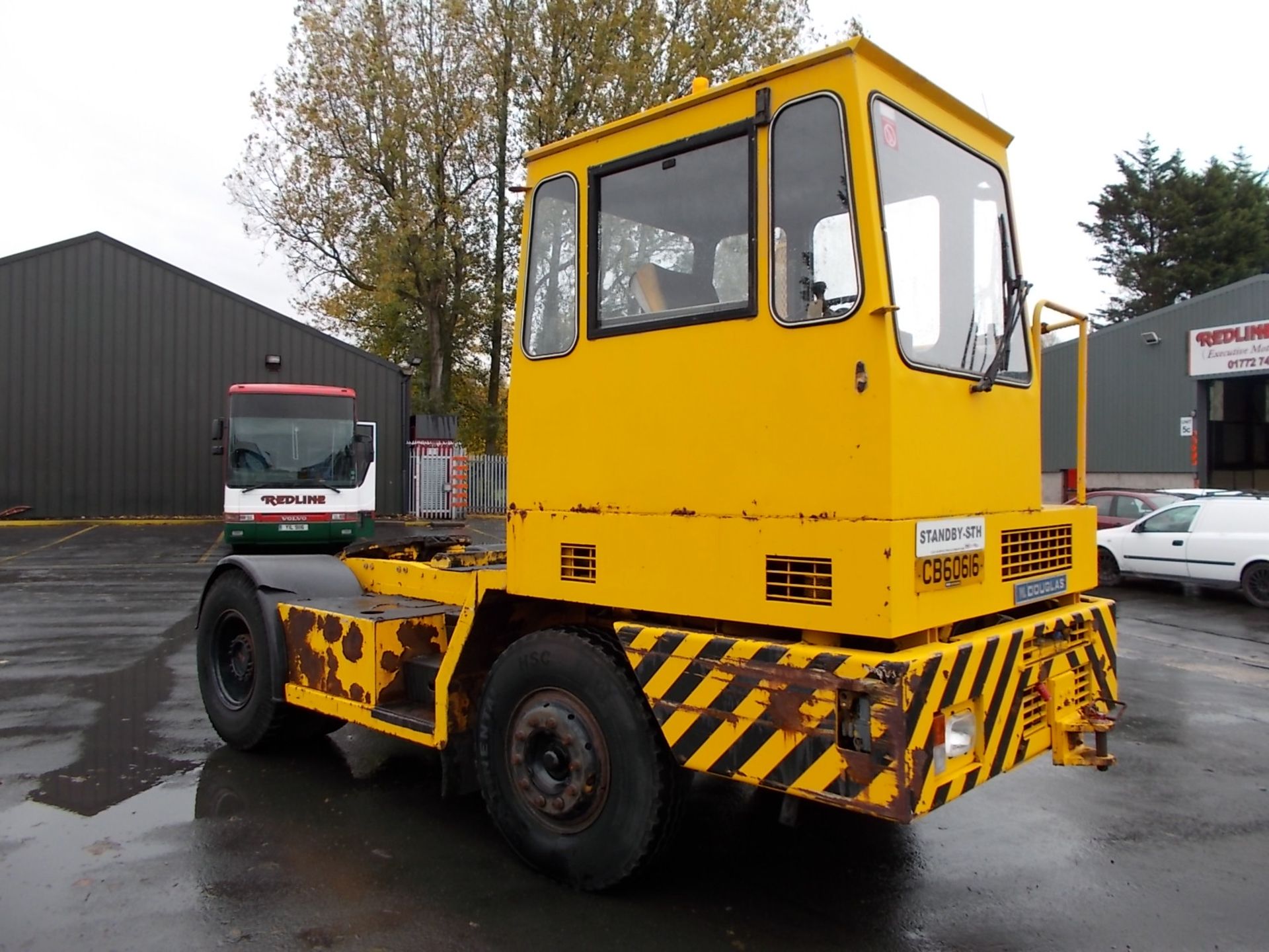 Make: Reliance  Model: Tugmaster
Terminal tractor
Appraisal:  DOR/Year:  Miles/Hours:  MOT/ - Image 8 of 11