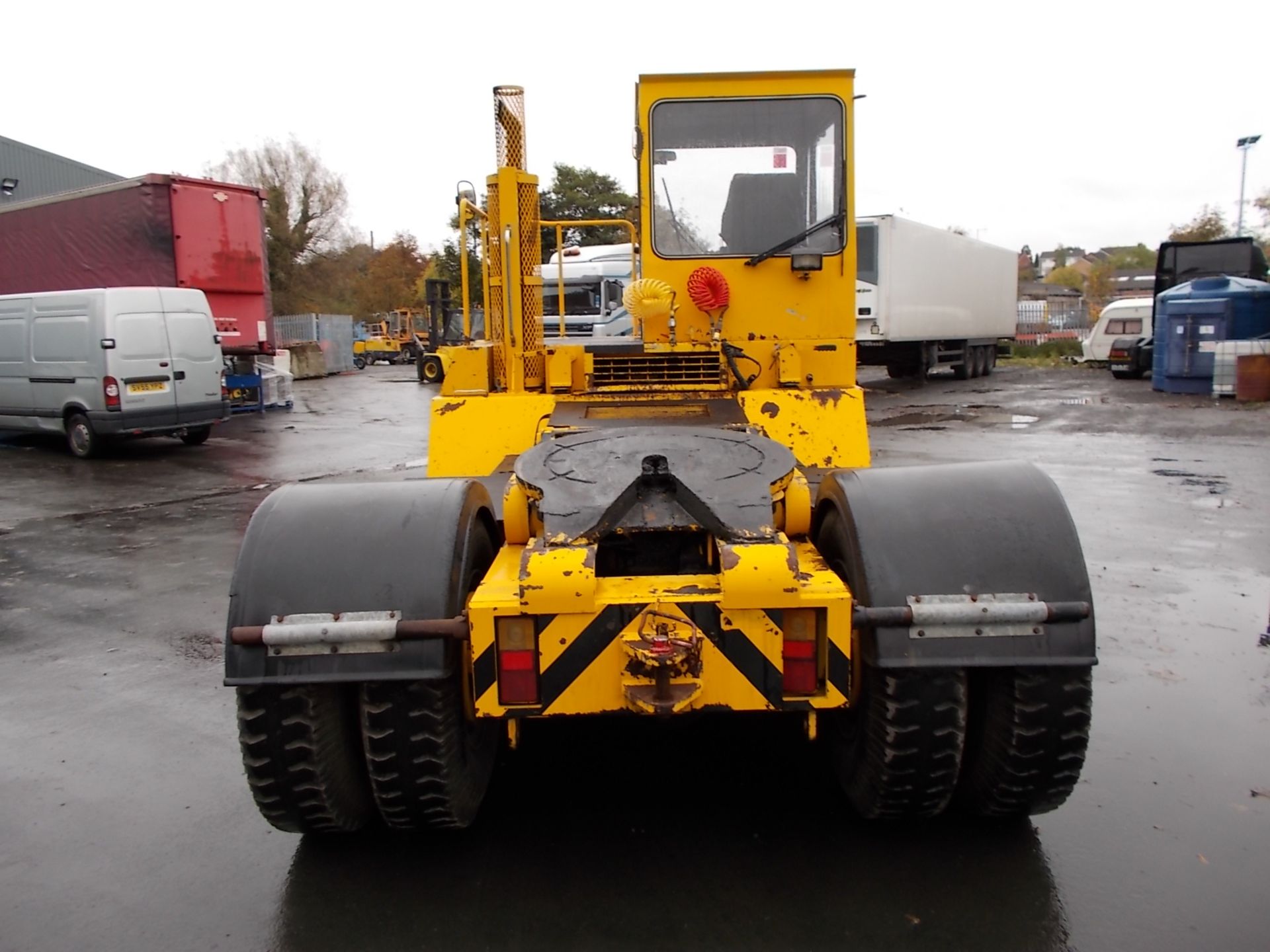 Make: Reliance  Model: Tugmaster
Terminal tractor
Appraisal:  DOR/Year:  Miles/Hours:  MOT/ - Image 5 of 11