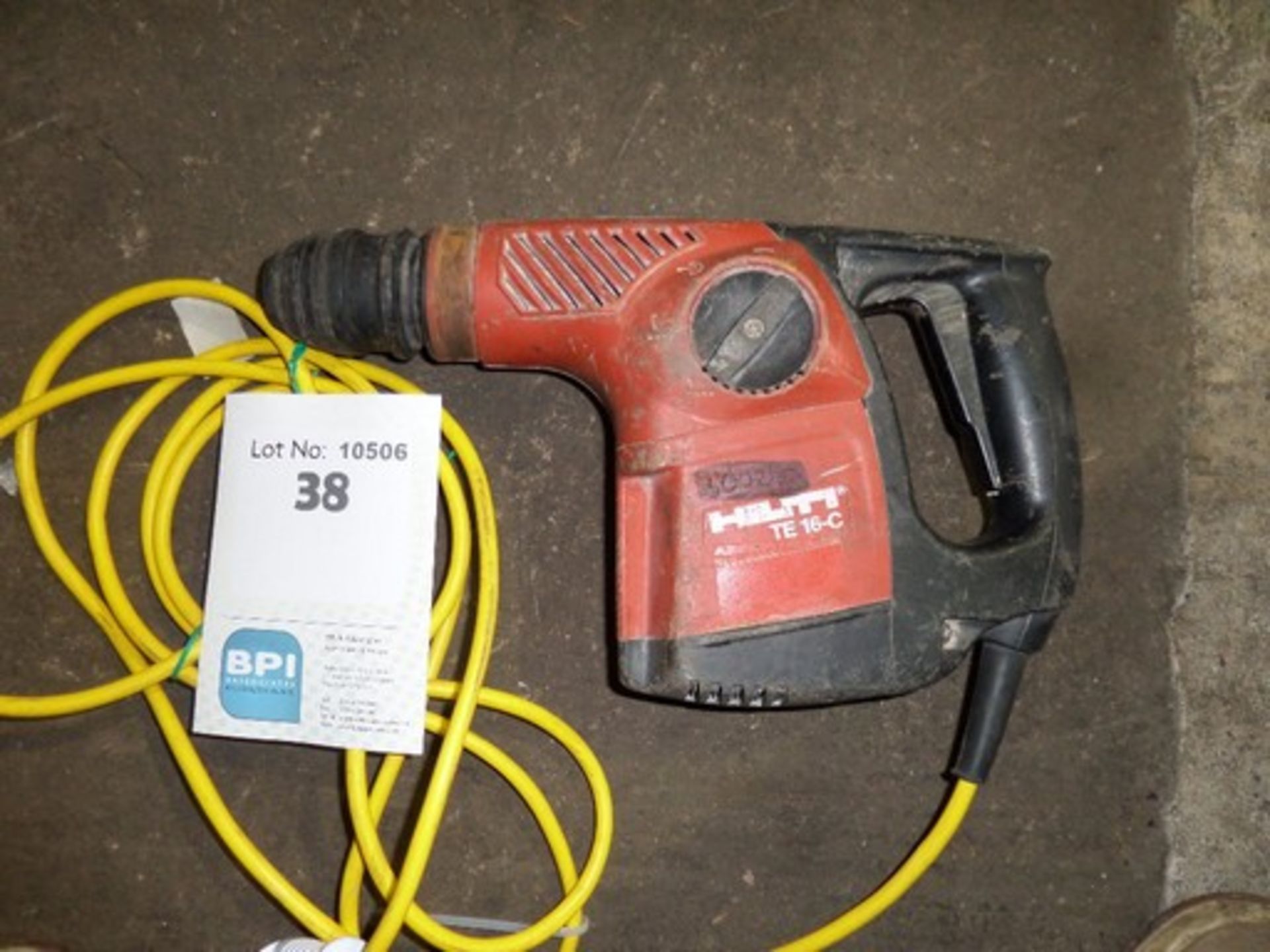 Hilti TE16-C {015184} HAMMER/DRILLER TE30C - 110V 110v 16amp connection and appears to be working