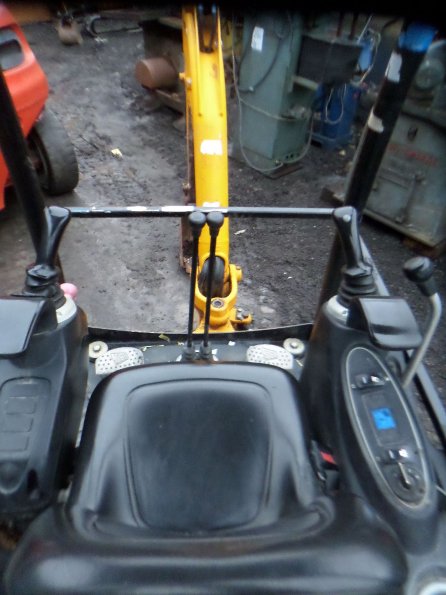 JCB 8014 2011 1.5t mini digger with canopy - Image 8 of 13