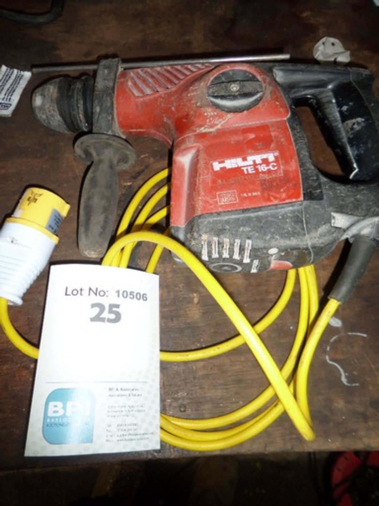 Hilti TE16-C {015308} 110v Hammer/ Driller Tested and appears to be working fine. Appraisal: FAIR