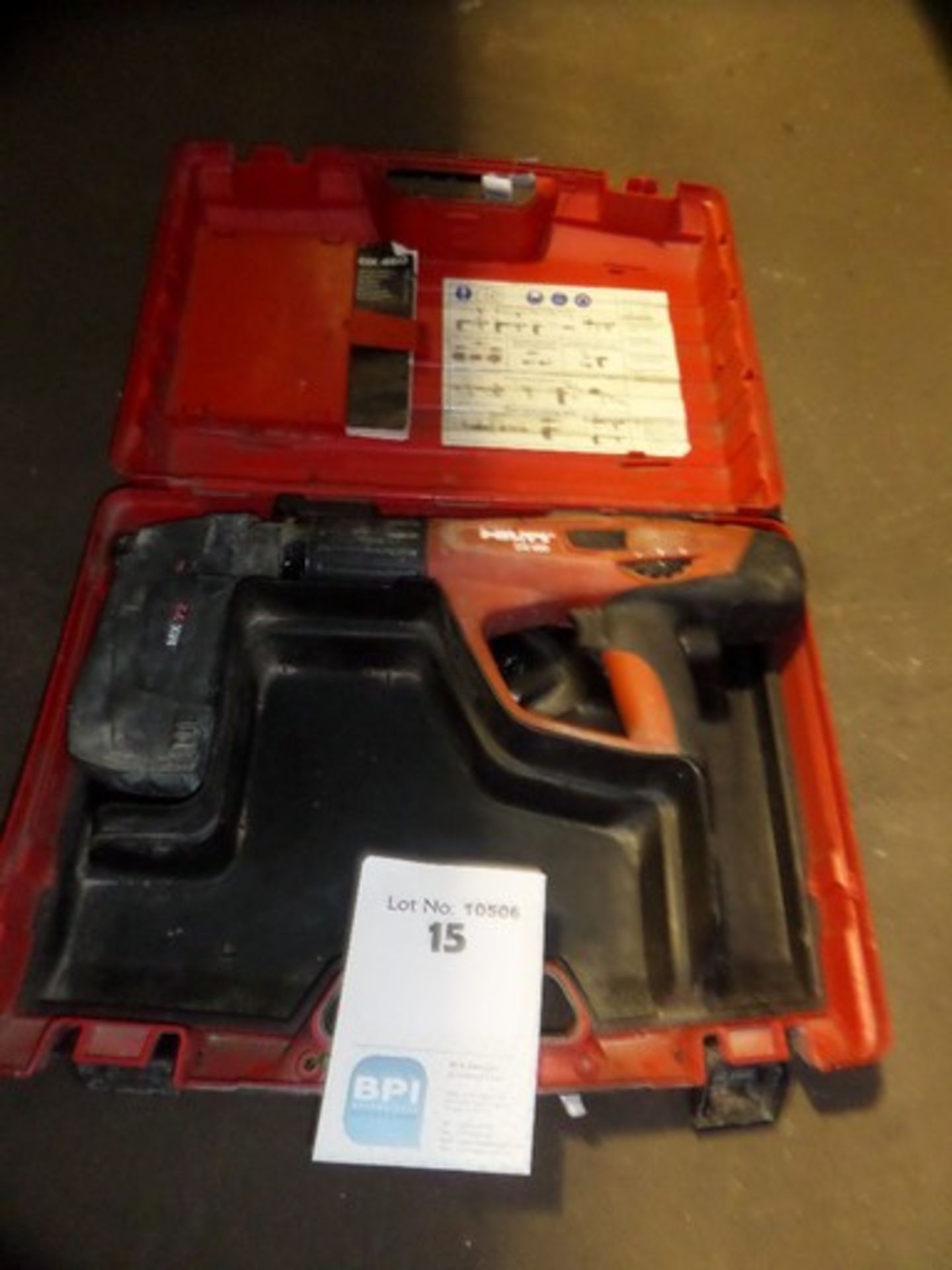 Hilti DX460 {015246} RAPID CARTRIDGE HAMMER Comes in original case with instruction manual