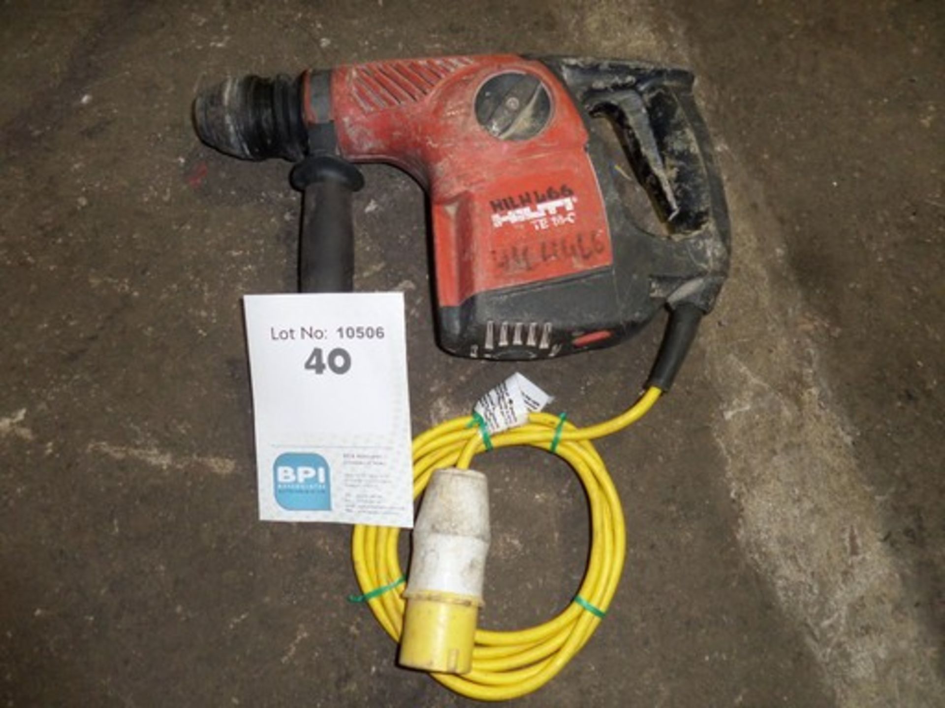 Hilti TE16-C {015180} HAMMER/DRILLER TE30C - 110V 110v 16amp connection and appears to be working