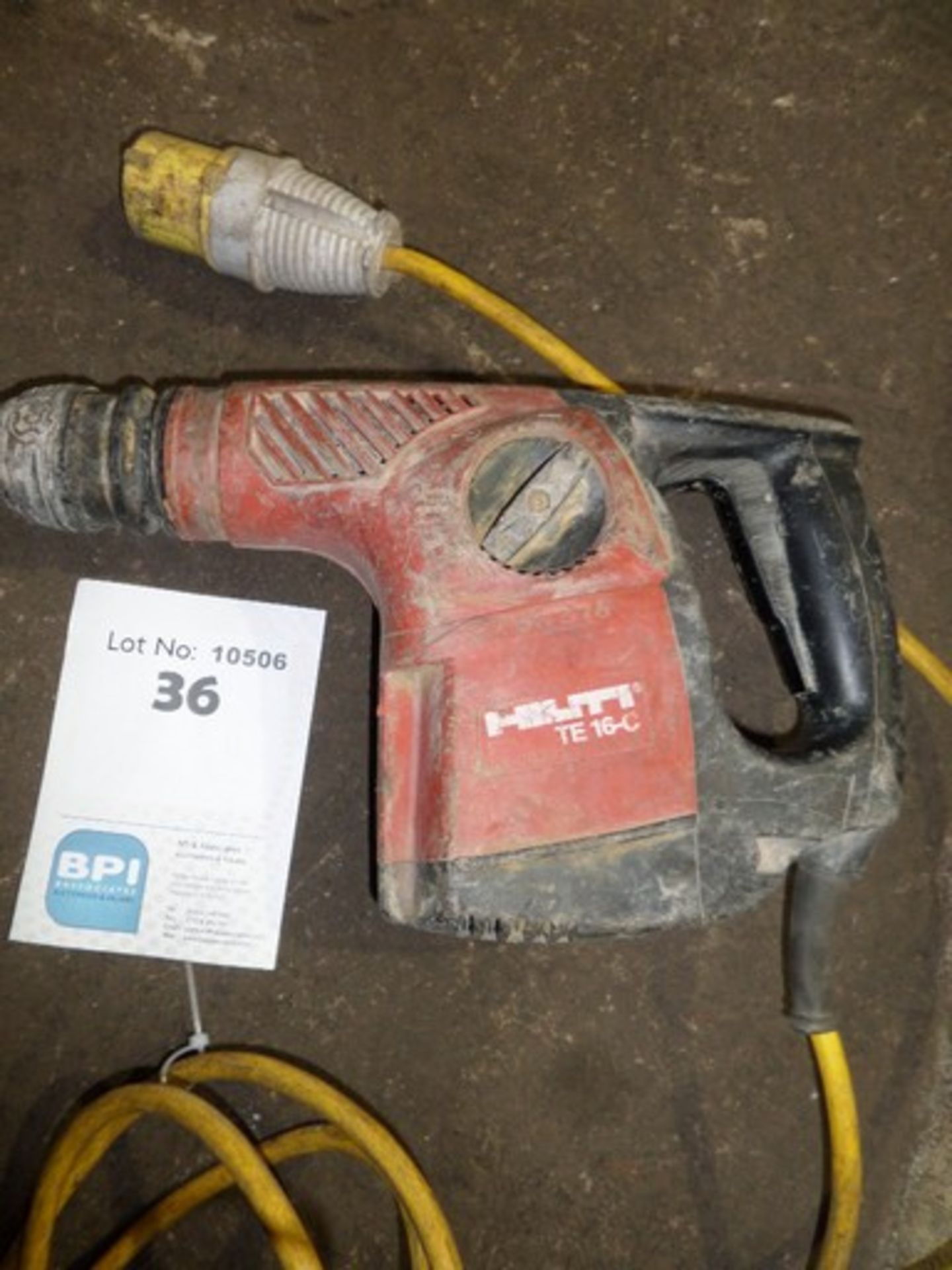 Hilti TE16-C {015183} HAMMER/DRILLER TE30C - 110V 110v 16amp connection and appears to be working